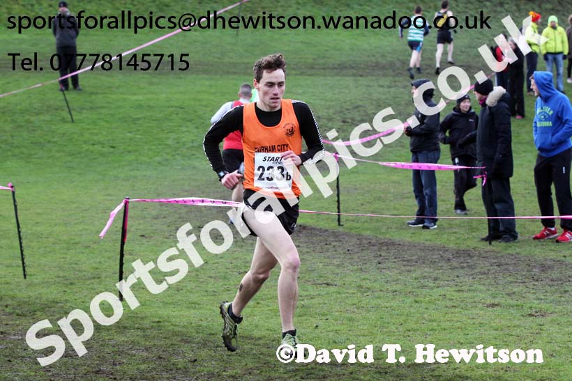 Senior mens Durham Cathedral Relays. Photo: David T. Hewitson/Sports for All Sports